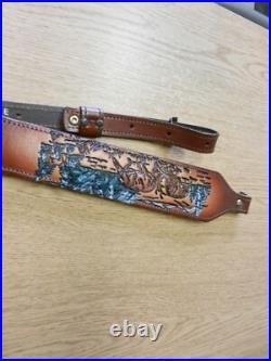 AA & E Fighting Bucks Leather Rifle Sling With Swivels Sherpa Lined Used