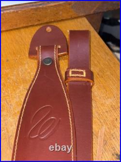 New Old Stock Weatherby W Logo Padded Leather Rifle Sling