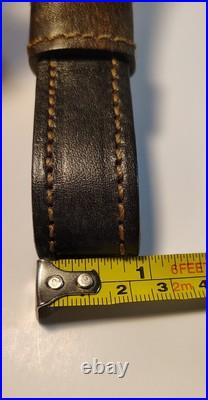 VTG Hunters Stitched Tooled Leather White Tail Buck Suede Padded Rifle Sling VTG Hunters Stitched Tooled Leather White Tail Buck Suede Padded Rifle Sling