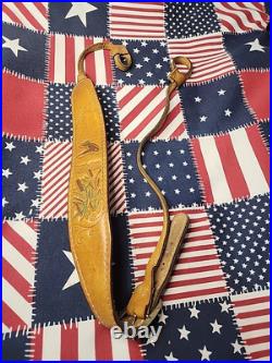 Vintage No Swivel Slip On Shotgun Rwt Sling Tooled Duck Scene White Stitched